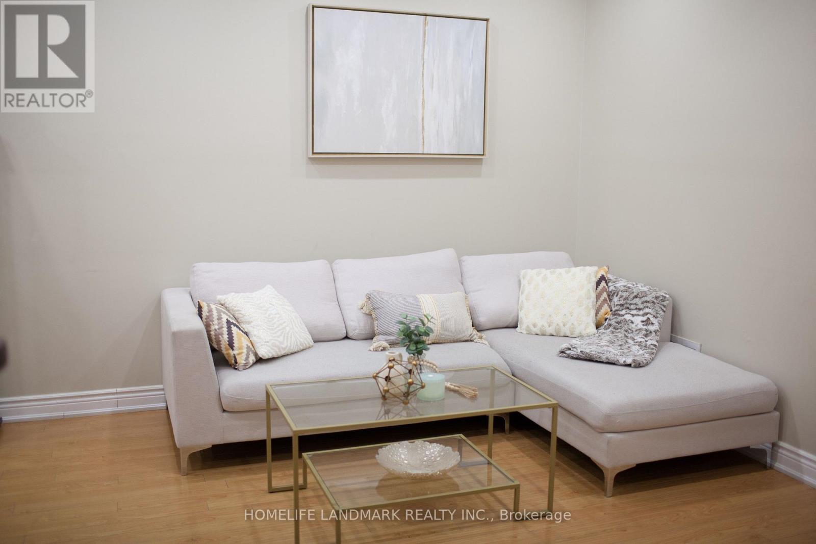 24 Cherryplum Way, Brampton, Ontario  L6S 6J4 - Photo 11 - W12885290