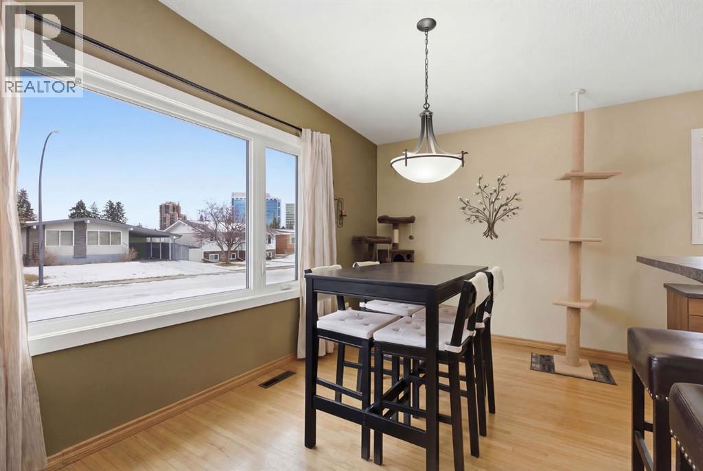 623 104 Avenue Sw, Calgary, Alberta  T2W 0A4 - Photo 7 - A2293626