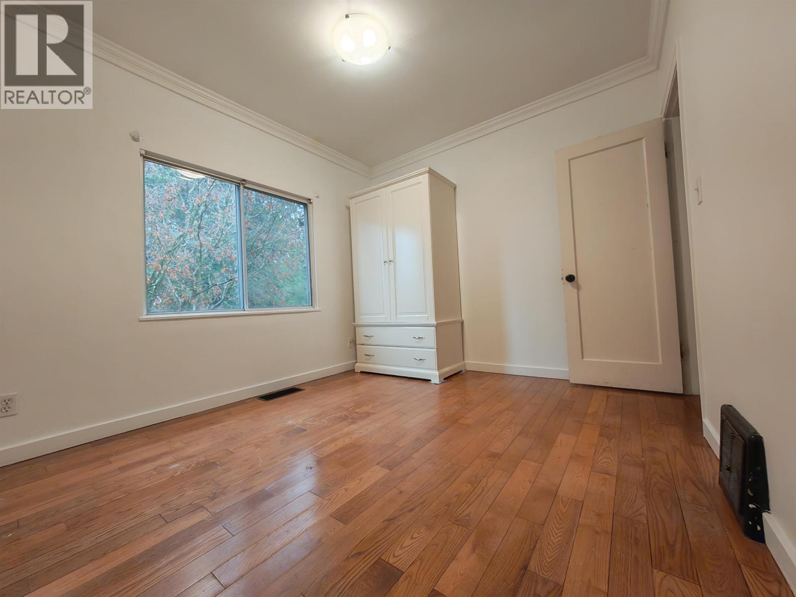 929 Sixth Street, New Westminster, British Columbia  V3L 3C8 - Photo 5 - R3087340