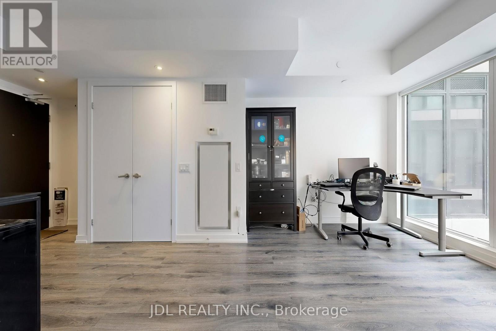 501 - 77 Shuter Street, Toronto, Ontario  M5B 0B8 - Photo 9 - C12901876