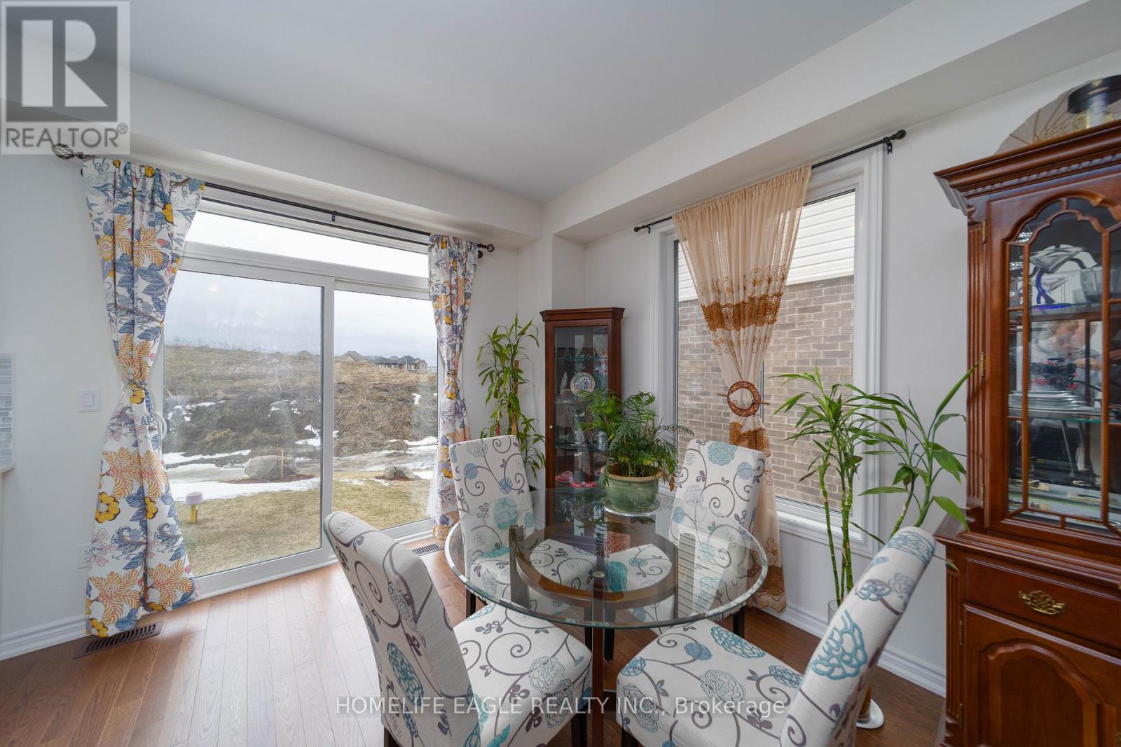 80 Phoenix Boulevard, Barrie, Ontario  L9S 2Z5 - Photo 5 - S12901890