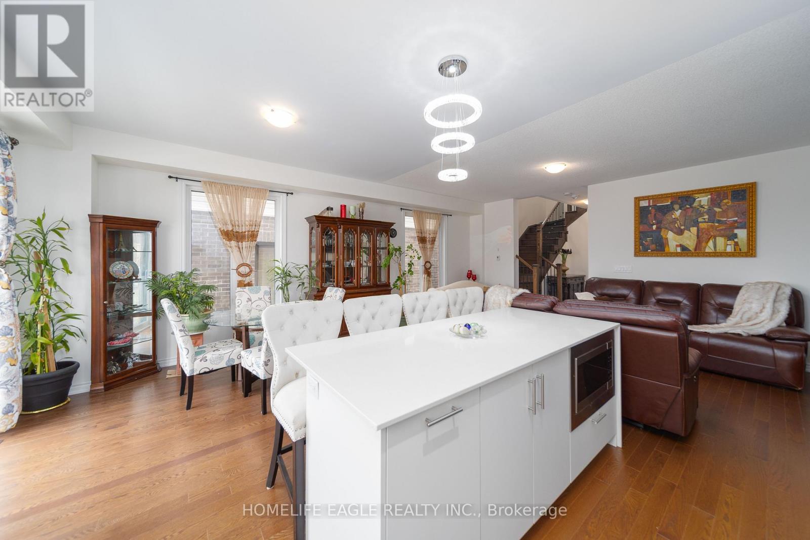 80 Phoenix Boulevard, Barrie, Ontario  L9S 2Z5 - Photo 6 - S12901890