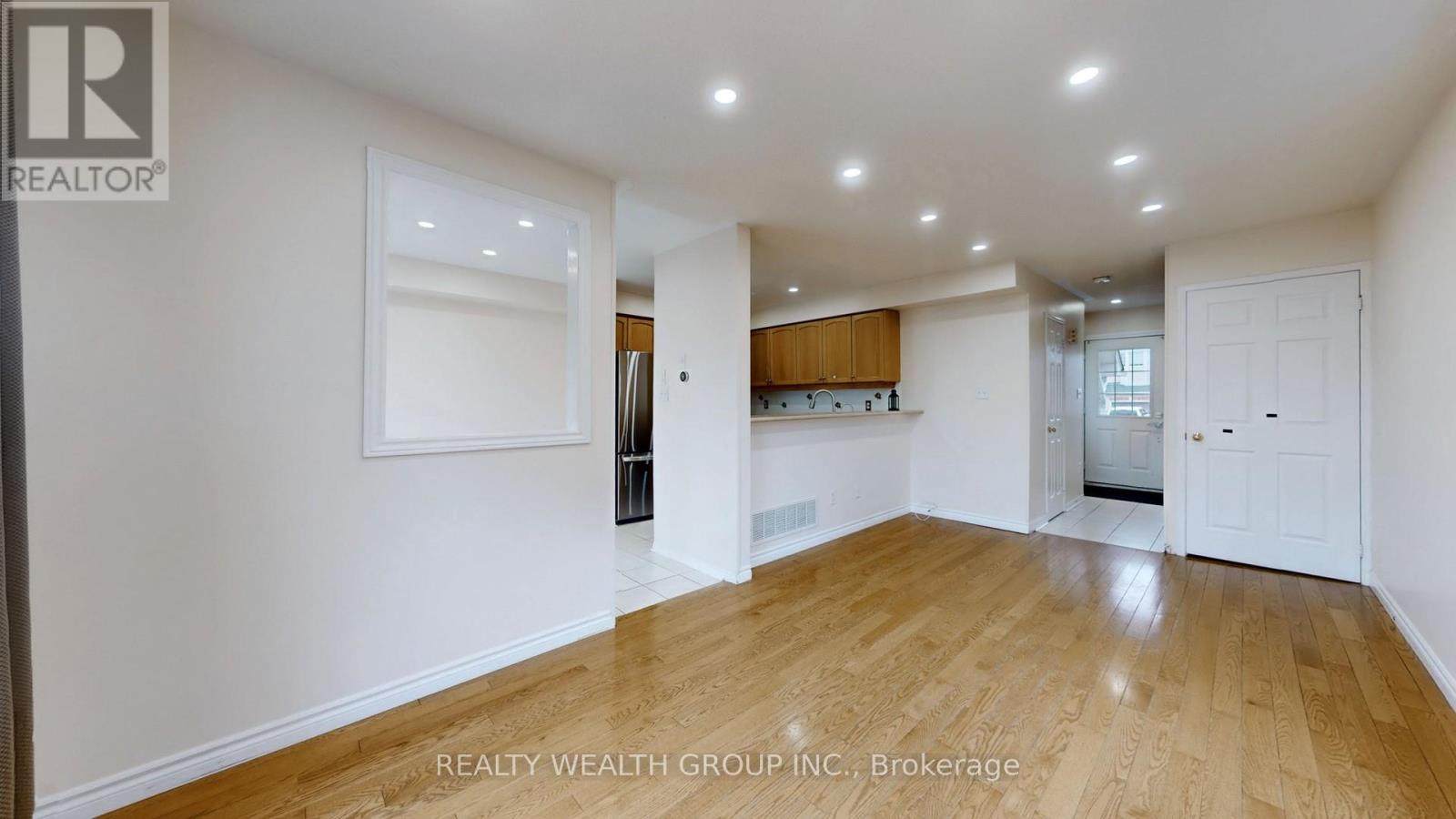 Upper - 7 Gadwall Avenue, Barrie (Painswick South), Ontario  L4N 8X6 - Photo 12 - S12901896