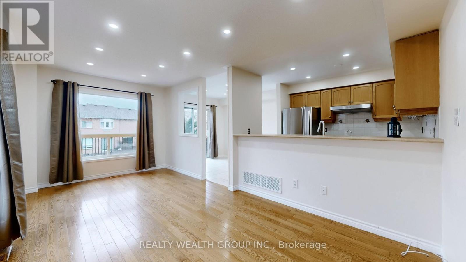 Upper - 7 Gadwall Avenue, Barrie (Painswick South), Ontario  L4N 8X6 - Photo 17 - S12901896