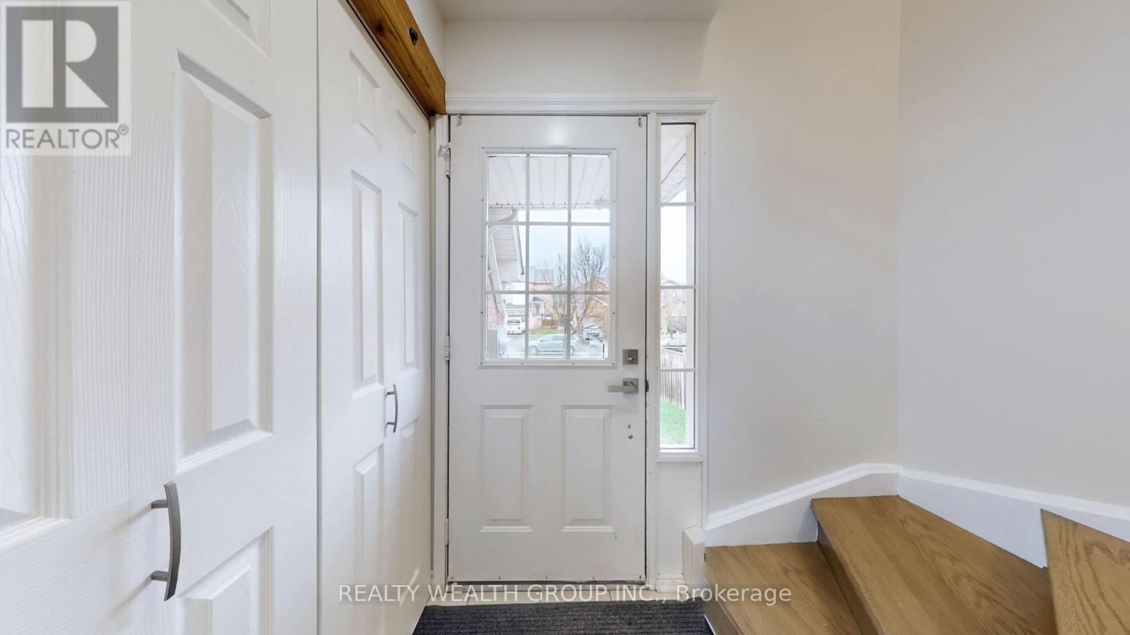 Upper - 7 Gadwall Avenue, Barrie (Painswick South), Ontario  L4N 8X6 - Photo 5 - S12901896