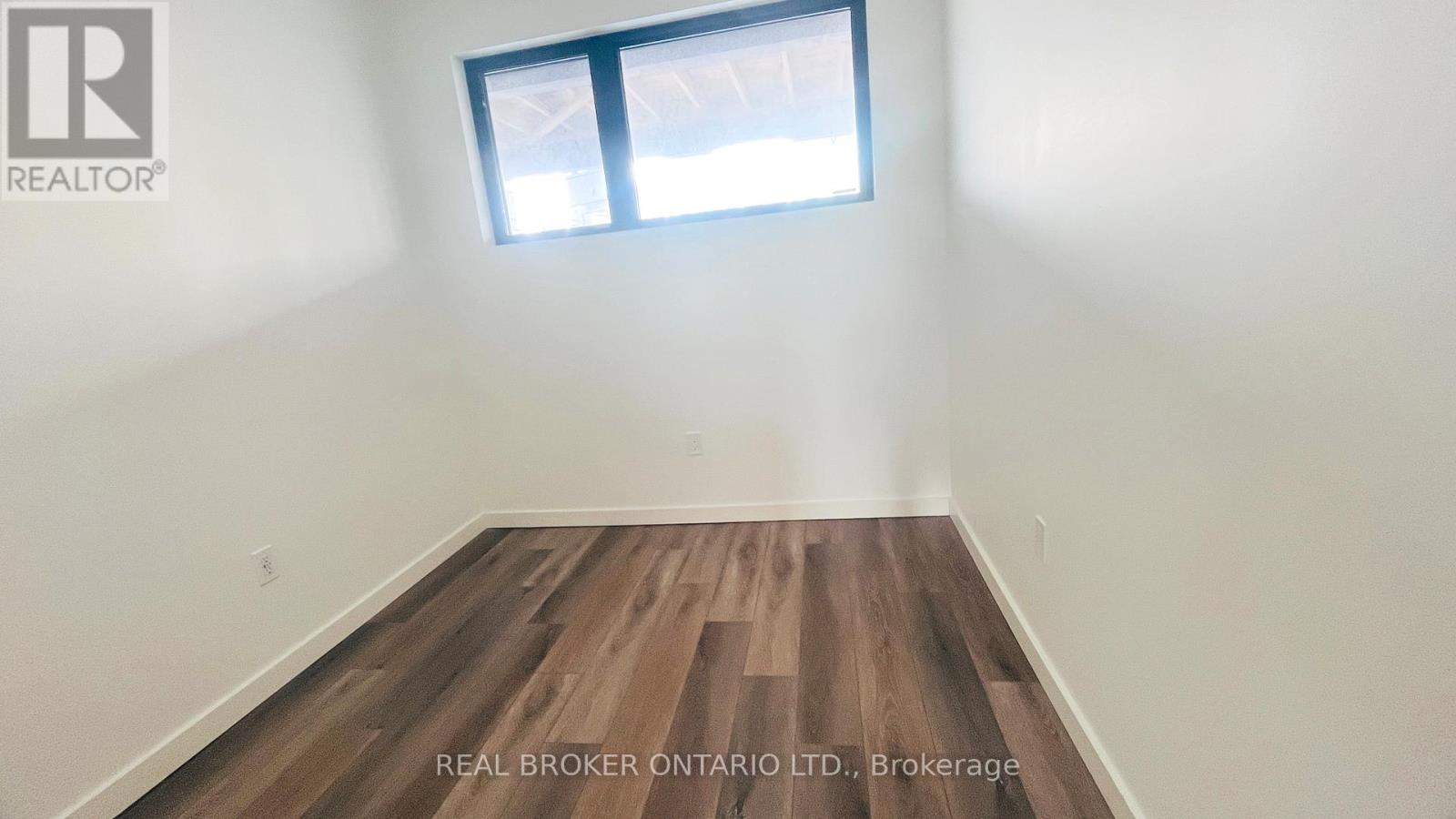 Main - 19 Rainwater Lane, Barrie, Ontario  L4N 9J6 - Photo 10 - S12901902