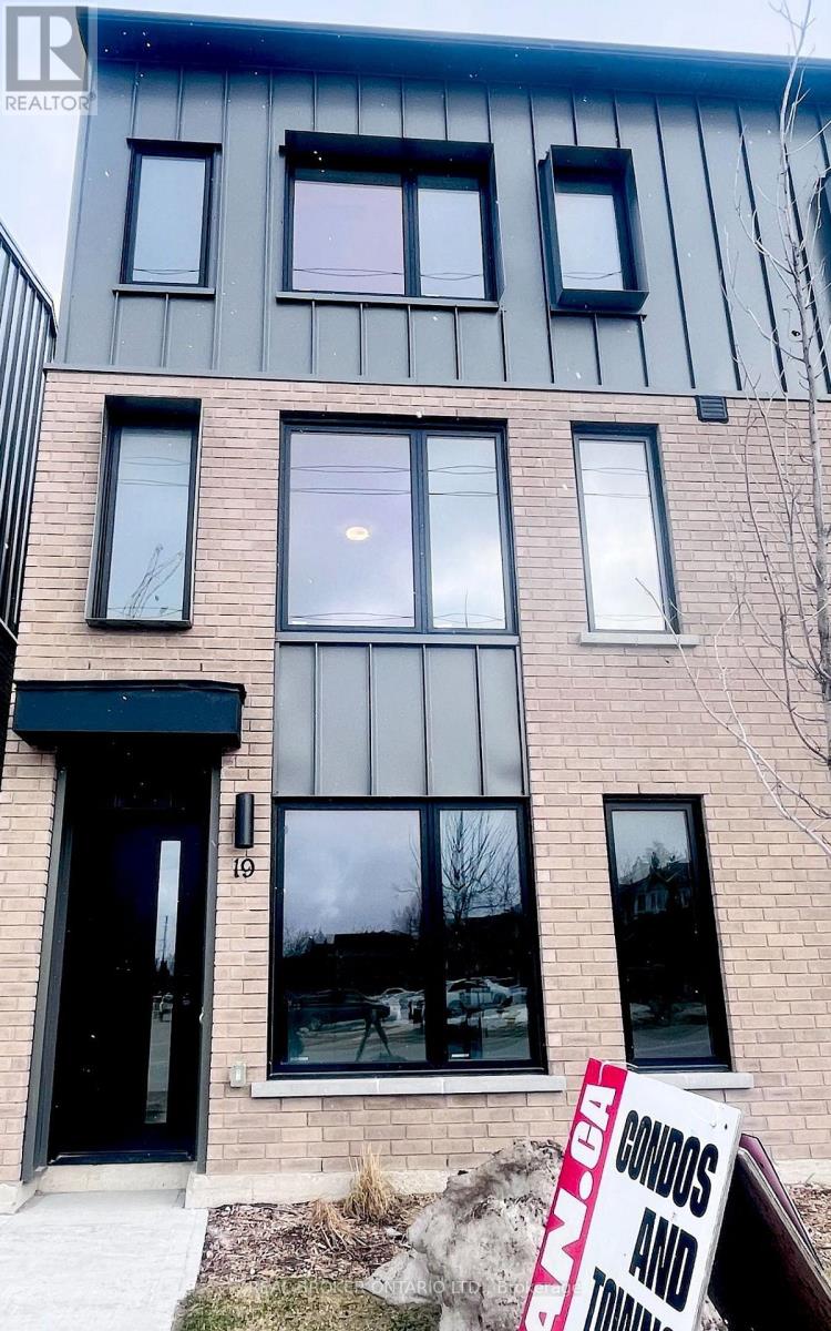 Main - 19 Rainwater Lane, Barrie, Ontario  L4N 9J6 - Photo 2 - S12901902