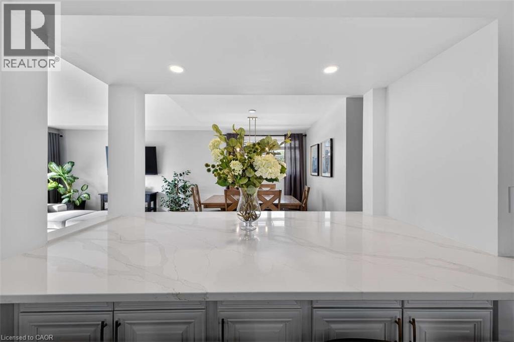 4 Peter Street, Hamilton, Ontario  L8B 0Z4 - Photo 10 - 40813682