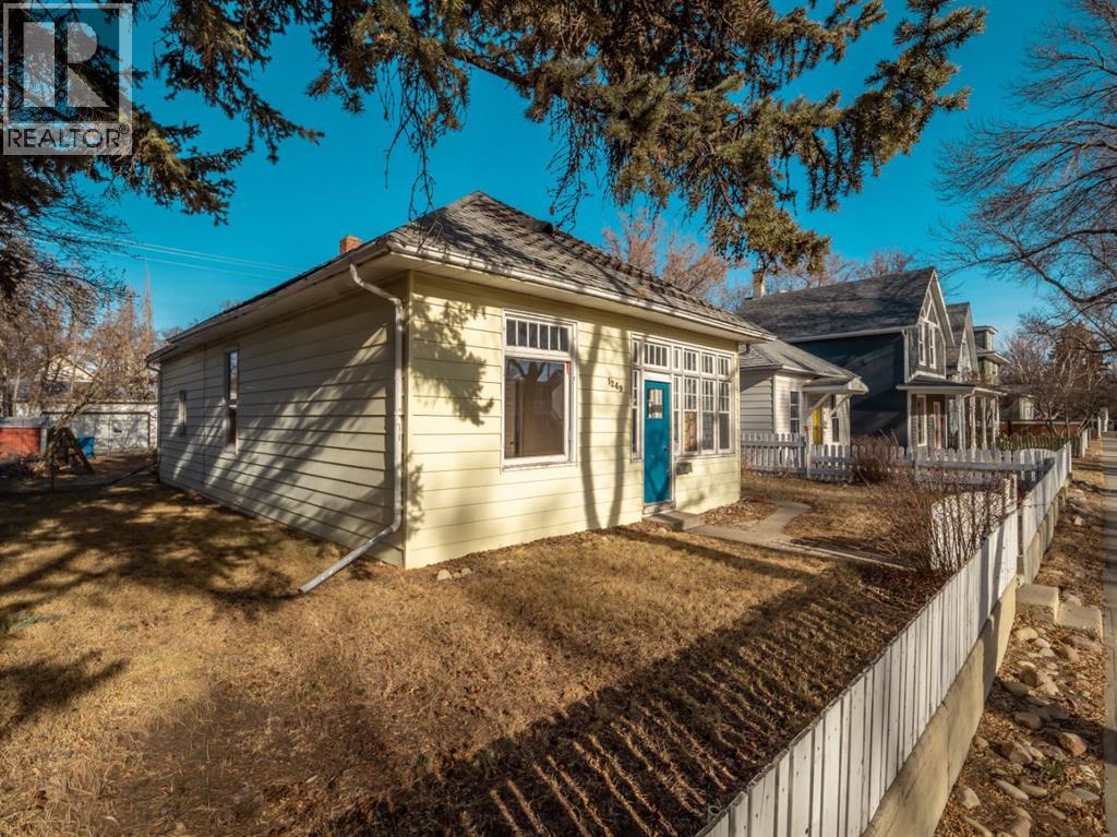 1249 5a Avenue S, Lethbridge, Alberta  T1J 0T3 - Photo 2 - A2283505