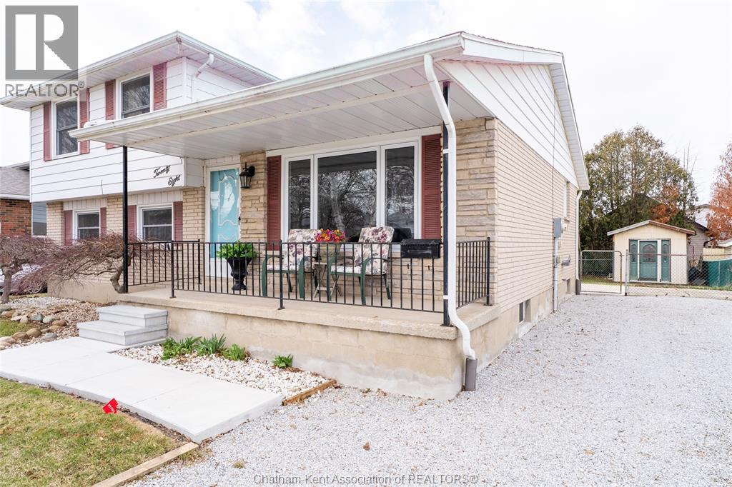 28 Tasan Crescent, Chatham, Ontario  N7L 4V1 - Photo 3 - 26004679