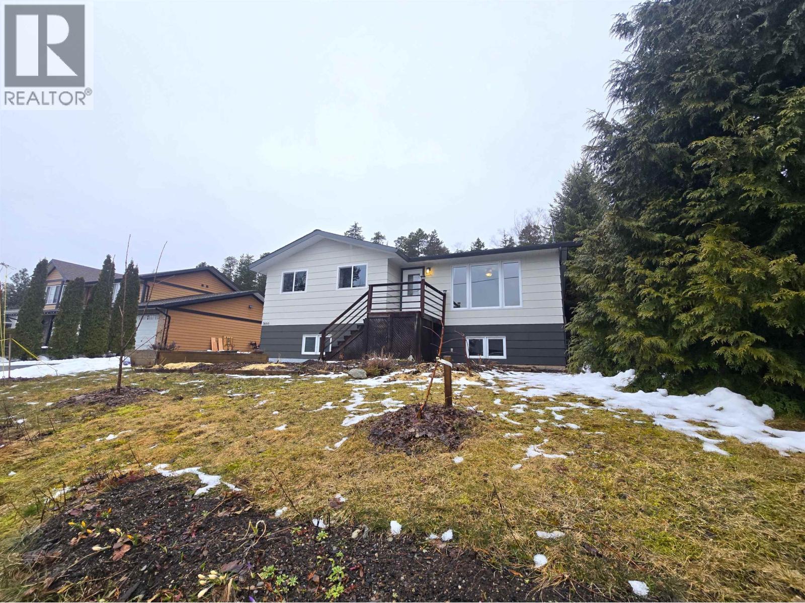 3666 Hawthorne Avenue, Terrace, British Columbia  V8G 5E2 - Photo 2 - R3101776