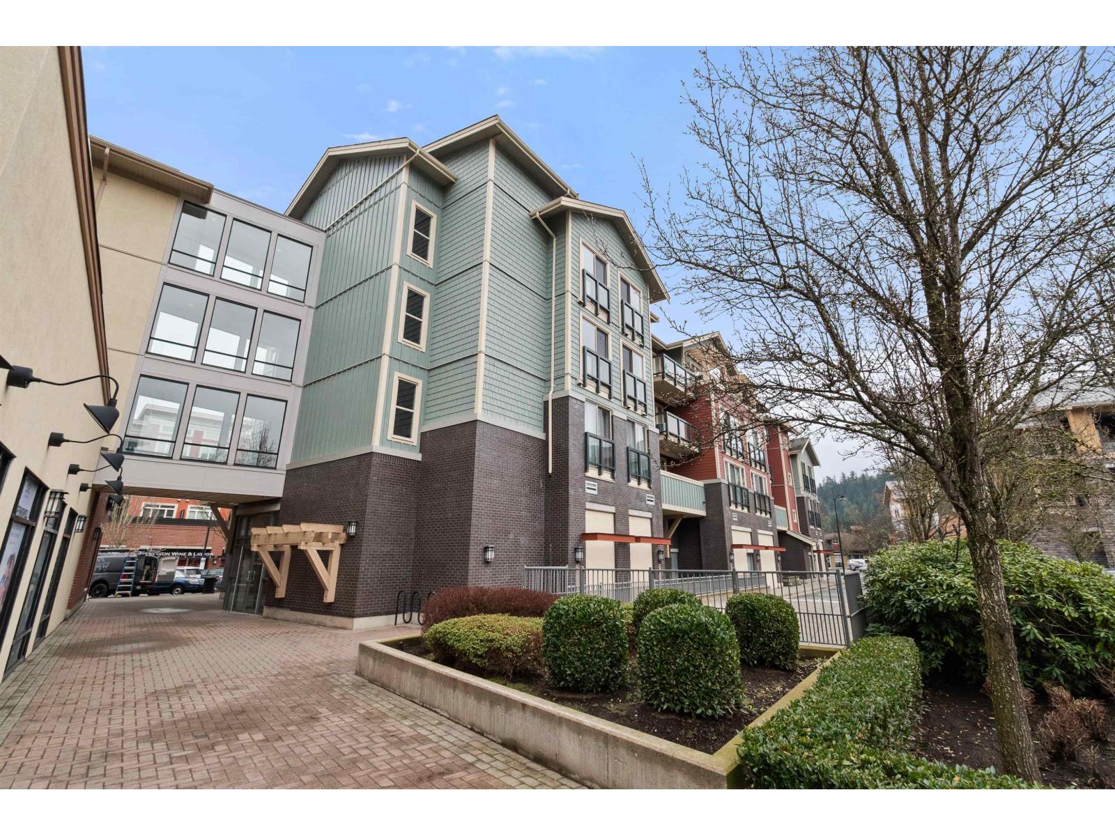 407 45530 MARKET WAY|Garrison Crossing, Chilliwack, British Columbia