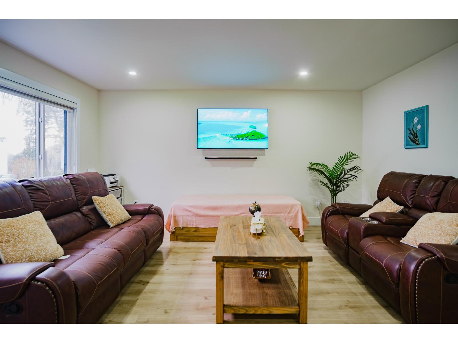 32347 Brant Avenue, Mission, British Columbia  V2V 4Y9 - Photo 5 - R3101010