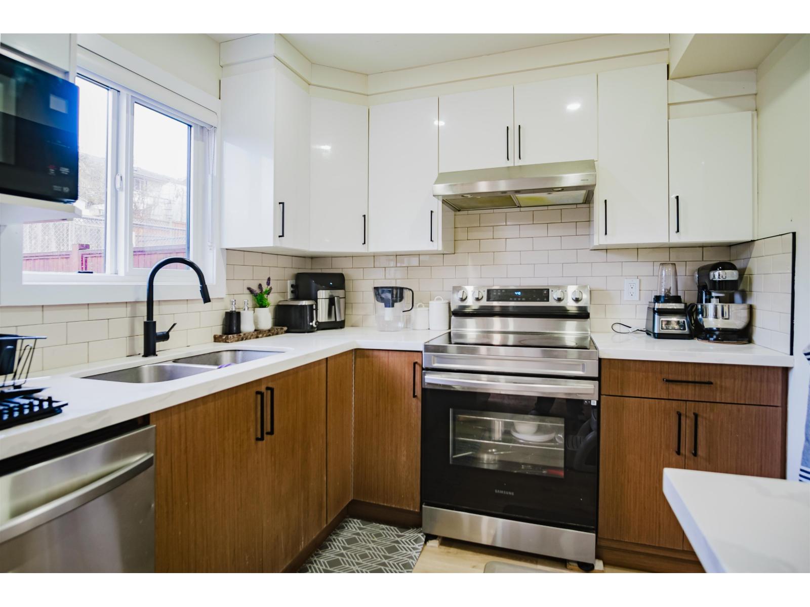 32347 Brant Avenue, Mission, British Columbia  V2V 4Y9 - Photo 9 - R3101010