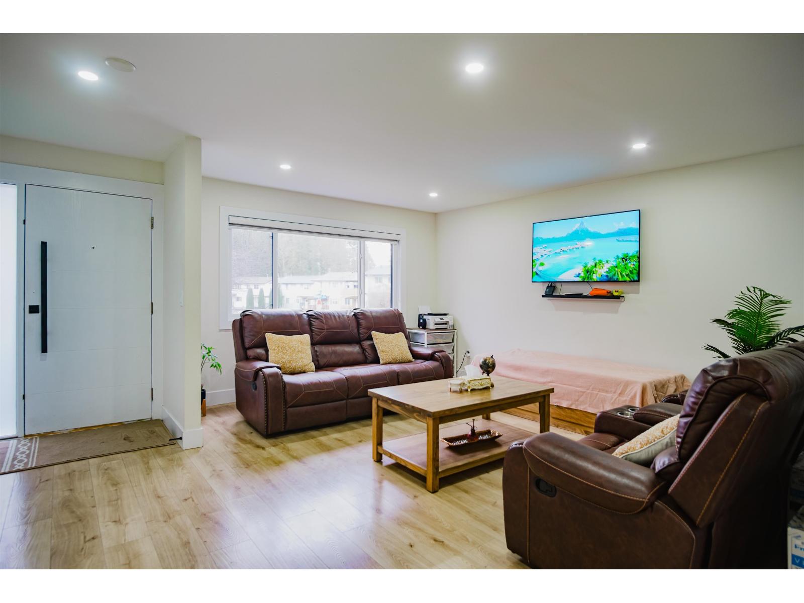 32347 Brant Avenue, Mission, British Columbia  V2V 4Y9 - Photo 4 - R3101010