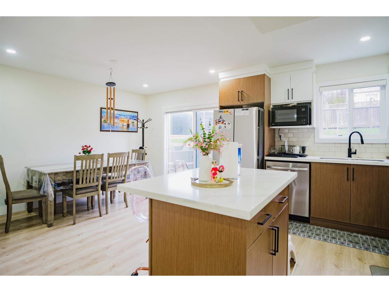 32347 Brant Avenue, Mission, British Columbia  V2V 4Y9 - Photo 7 - R3101010