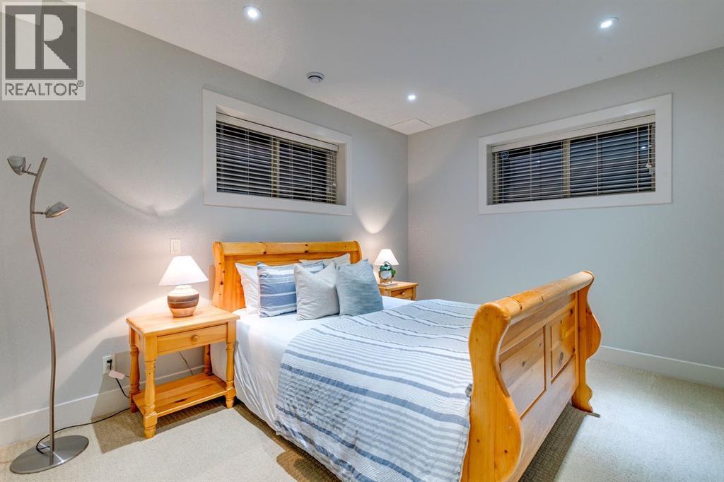 1727 Bowness Road NW, Calgary, Alberta  T2N 3K3 - Photo 44 - A2285260