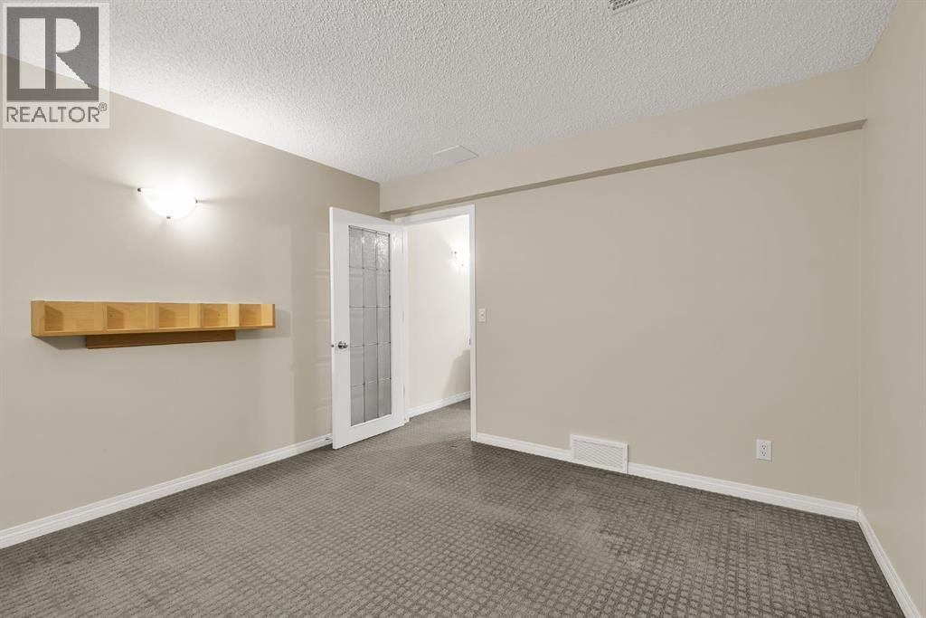 151 Hawkmere View, Chestermere, Alberta  T1X 1T8 - Photo 30 - A2291921