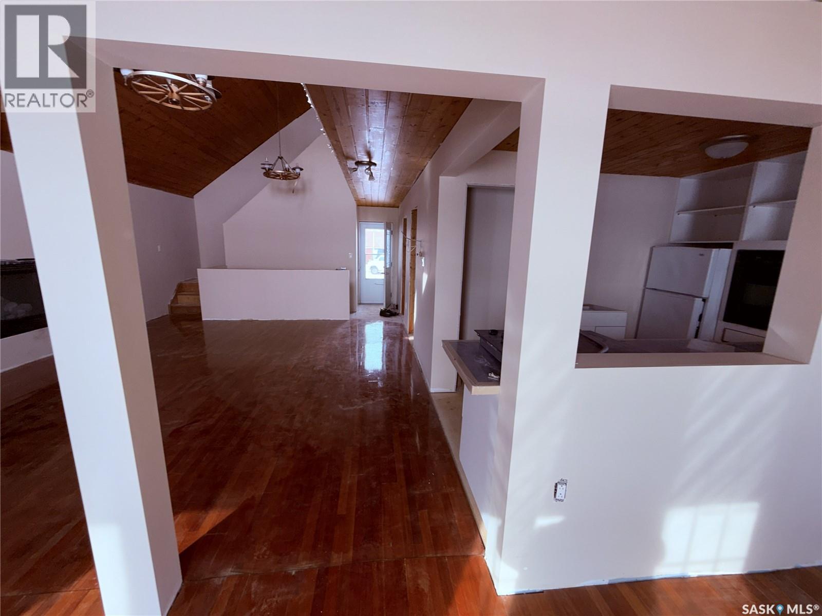 722 Aqualane Avenue, Aquadeo, Saskatchewan  S0M 1E0 - Photo 10 - SK030867