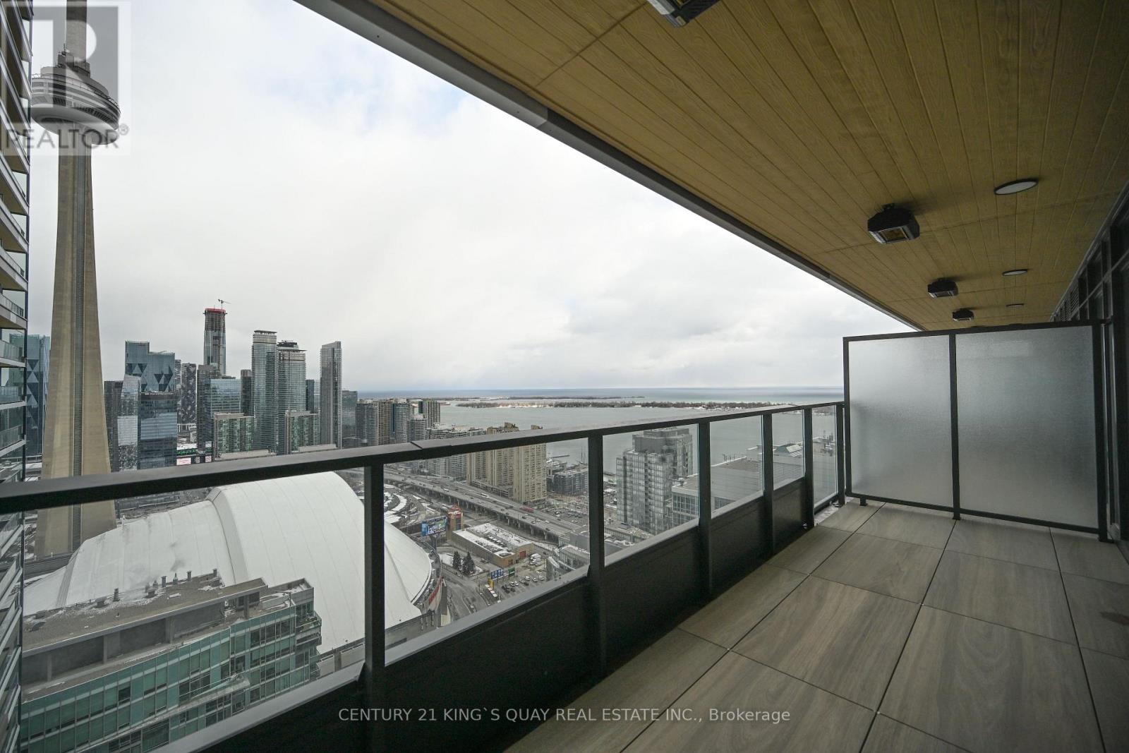 5007 - 3 Concord Cityplace Way, Toronto, Ontario  M5V 0X4 - Photo 8 - C12901456