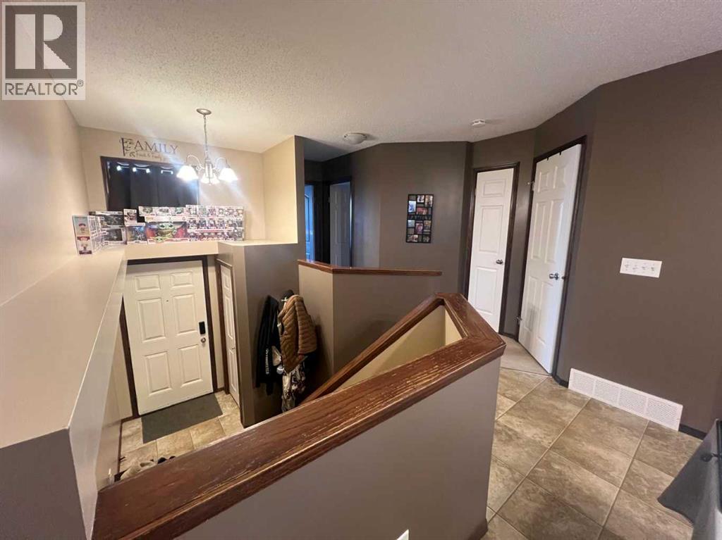 36 Johns Street, Red Deer, Alberta  T4P 4C8 - Photo 7 - A2285563