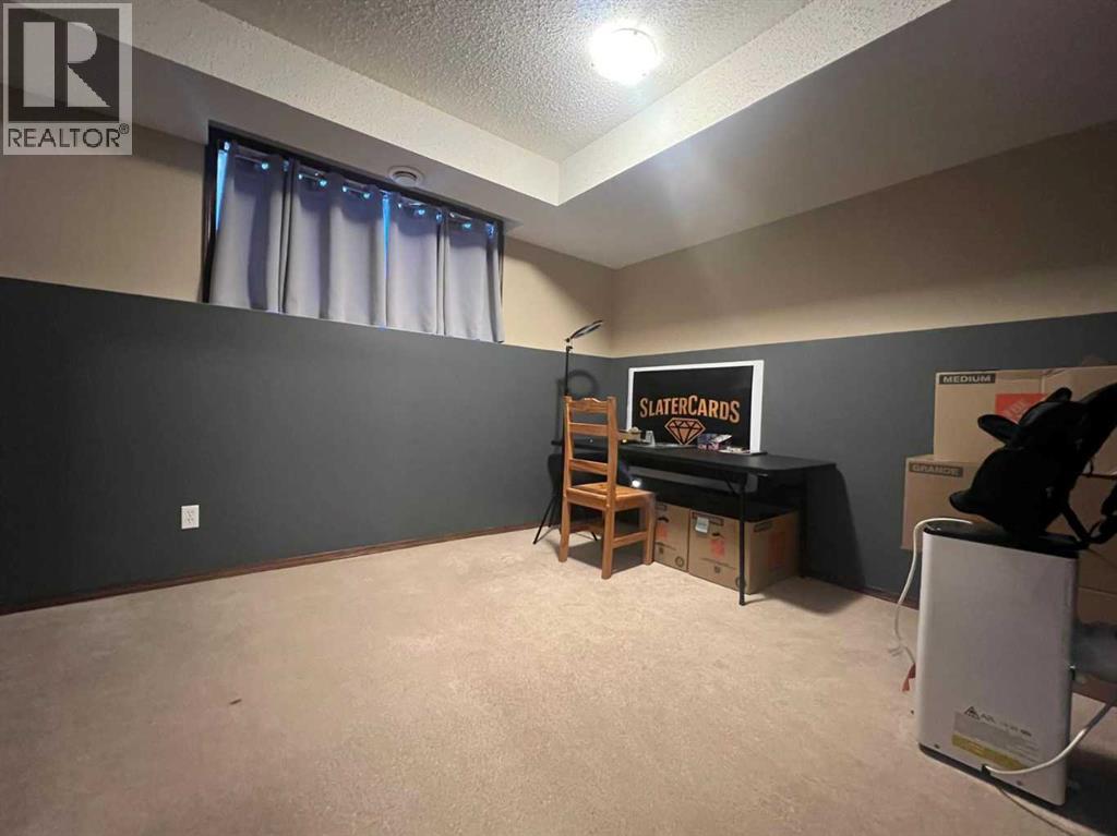 36 Johns Street, Red Deer, Alberta  T4P 4C8 - Photo 8 - A2285563