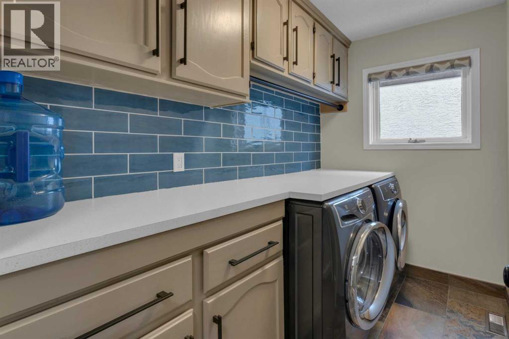 812 Shawnee Drive Sw, Calgary, Alberta  T2Y 1W8 - Photo 35 - A2290265