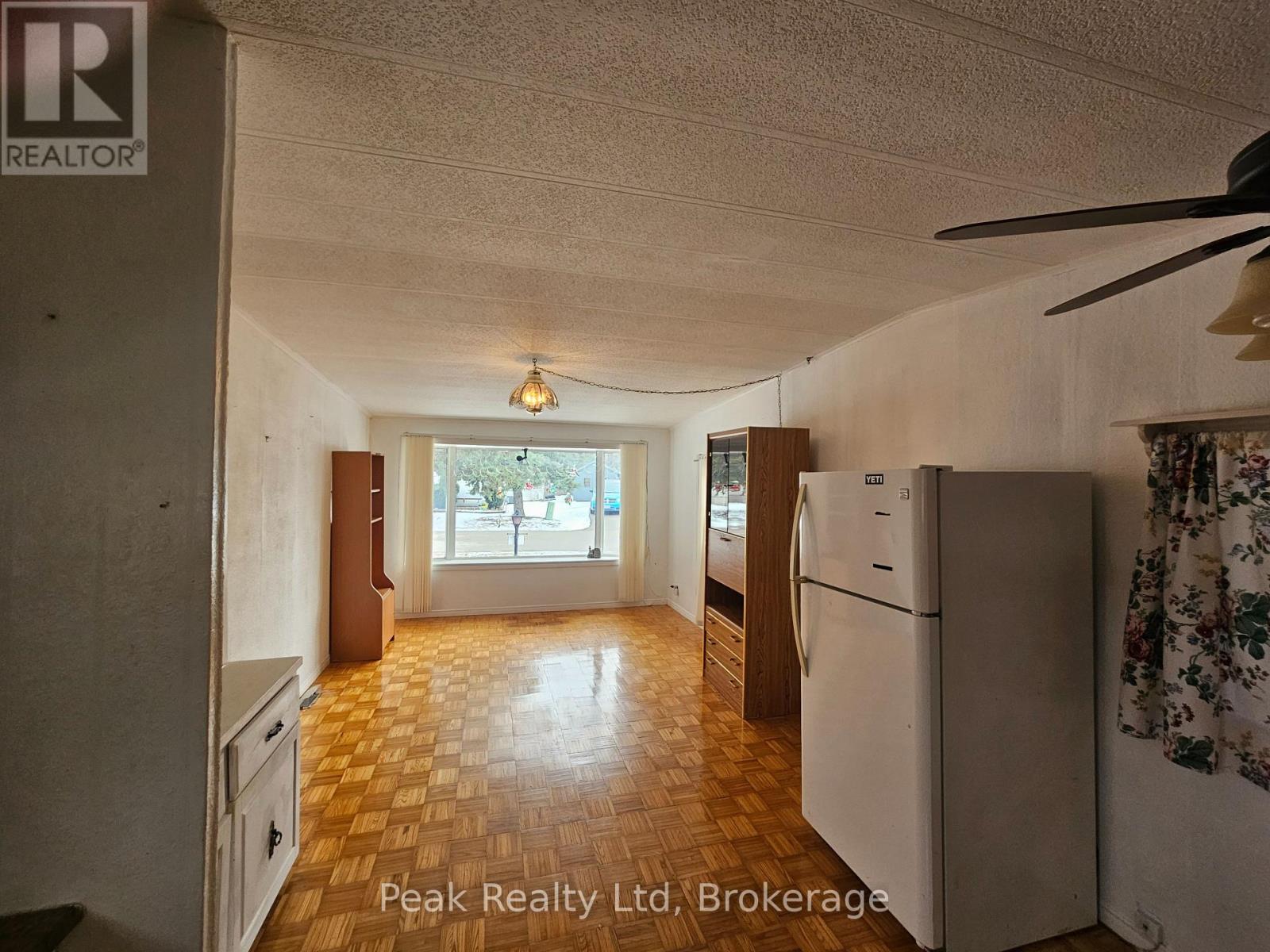 172 Birch Street, Perth East (Crystal Lake), Ontario  N5A 6S6 - Photo 3 - X12901930