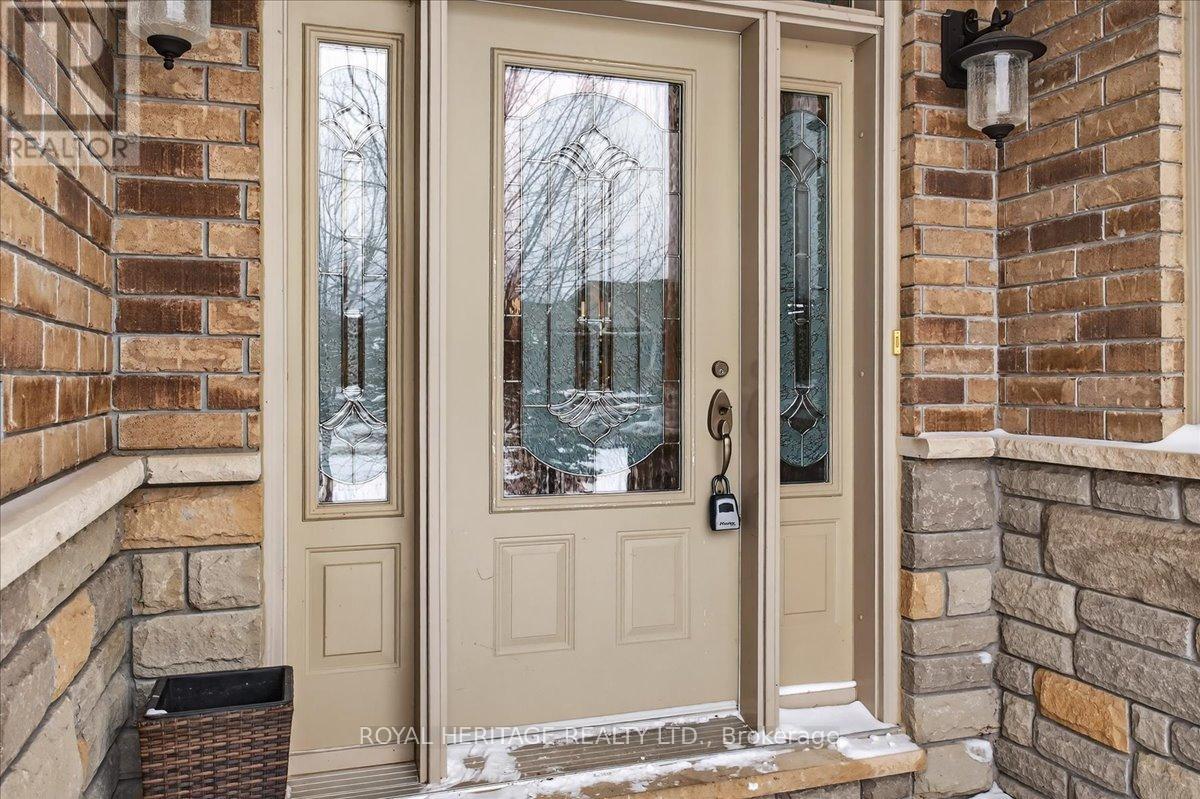 13 South Harbour Drive, Kawartha Lakes (Bobcaygeon), Ontario  K0M 1A0 - Photo 5 - X12901924