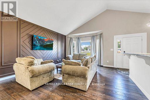 100 Queen Street, Kawartha Lakes (Fenelon Falls), Ontario  K0M 1N0 - Photo 12 - X12901944