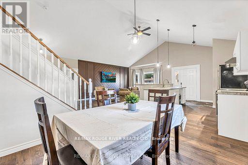 100 Queen Street, Kawartha Lakes (Fenelon Falls), Ontario  K0M 1N0 - Photo 7 - X12901944