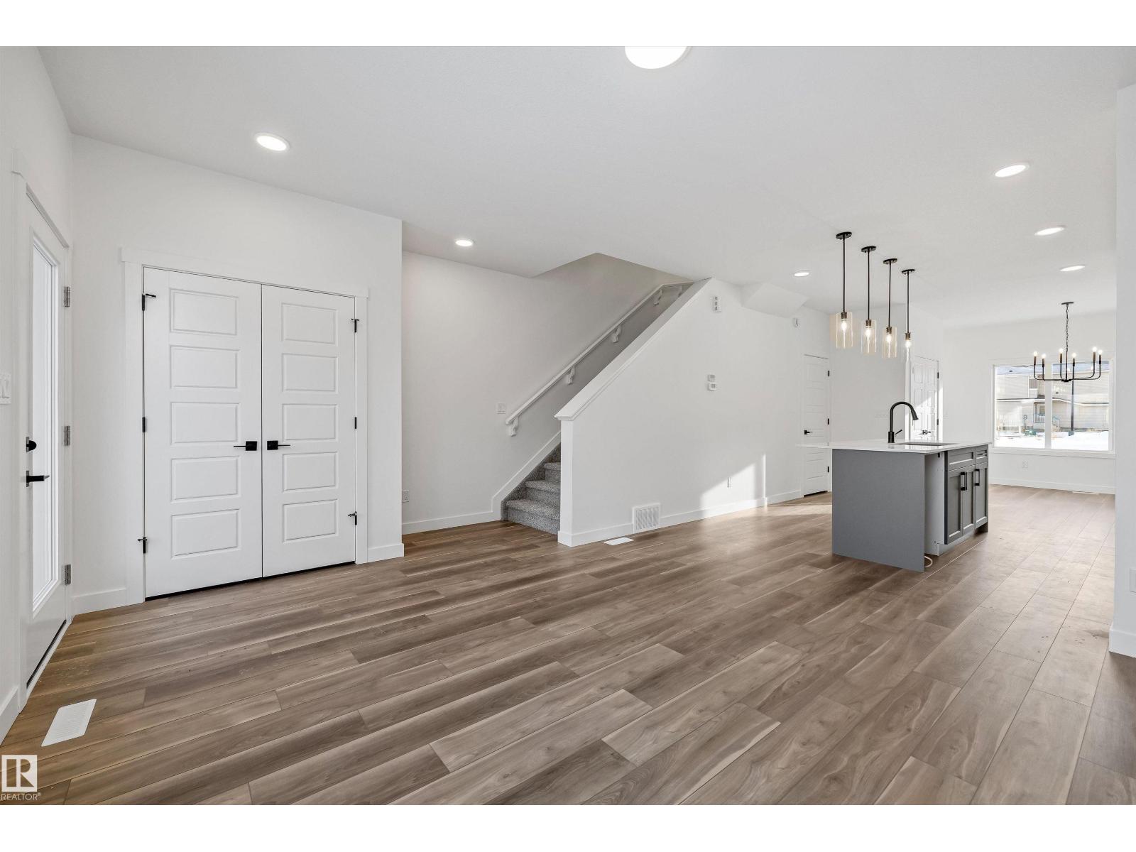 18847 29 Av Nw, Edmonton, Alberta  T6M 3C5 - Photo 5 - E4471150