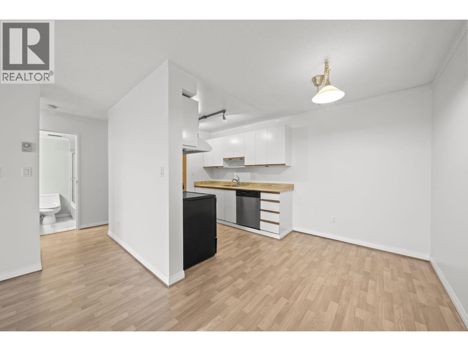 211 7471 Blundell Road, Richmond, British Columbia  V6Y 1J6 - Photo 7 - R3101737