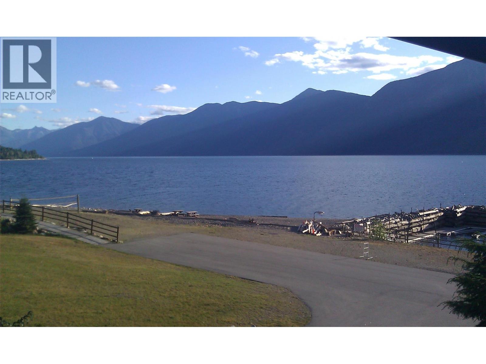 13625 & 13631 Mountain Shores Road, Boswell, British Columbia  V0B 1A0 - Photo 3 - 10364143