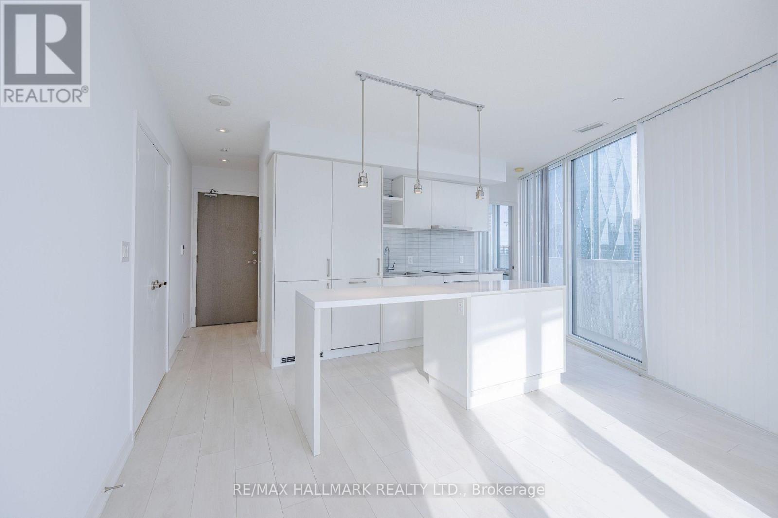 2907 - 100 Harbour Street, Toronto (Waterfront Communities), Ontario  M5J 0C3 - Photo 7 - C12901946