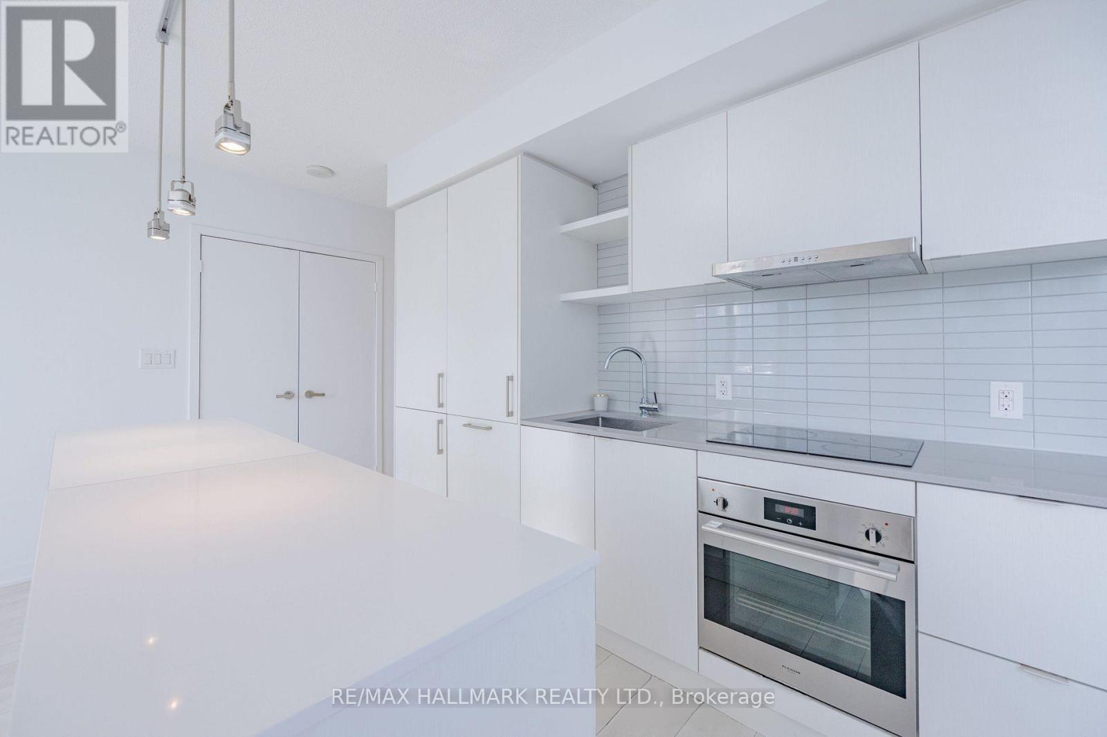 2907 - 100 Harbour Street, Toronto (Waterfront Communities), Ontario  M5J 0C3 - Photo 8 - C12901946