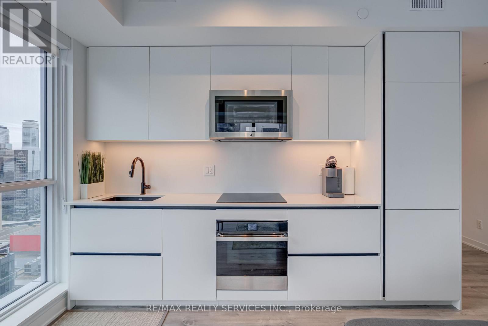 4106 - 327 King Street W, Toronto, Ontario  M5V 0W7 - Photo 19 - C12901950