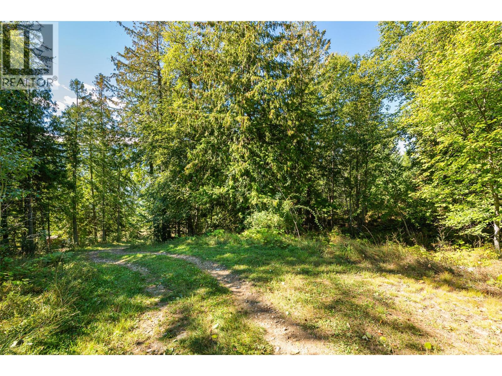 13625 & 13631 Mountain Shores Road, Boswell, British Columbia  V0B 1A0 - Photo 10 - 10364143