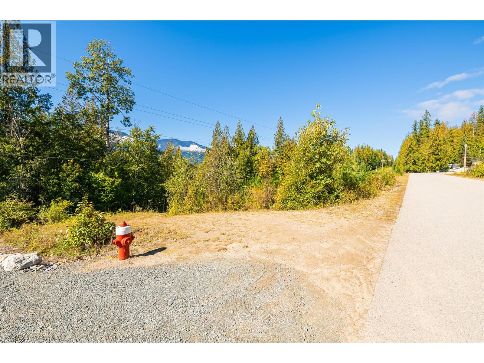 13625 & 13631 Mountain Shores Road, Boswell, British Columbia  V0B 1A0 - Photo 8 - 10364143