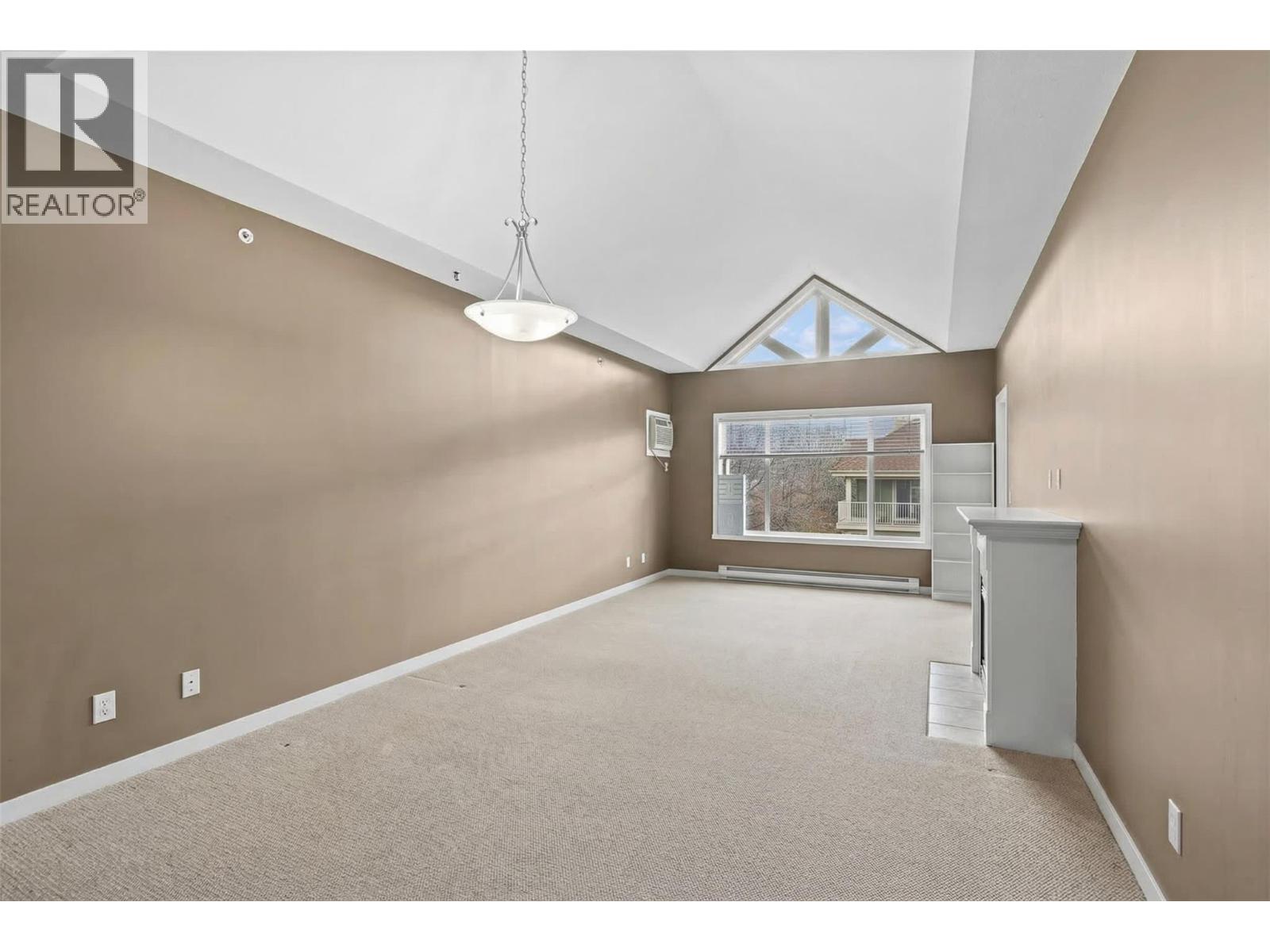 688 Lequime Road Unit# 405, Kelowna, British Columbia  V1W 1A4 - Photo 2 - 10380059