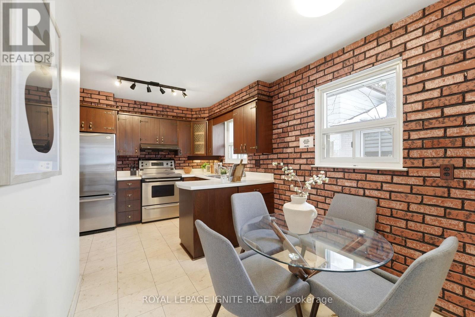 174 Darlingside Drive, Toronto (West Hill), Ontario  M1E 3P6 - Photo 17 - E12901976