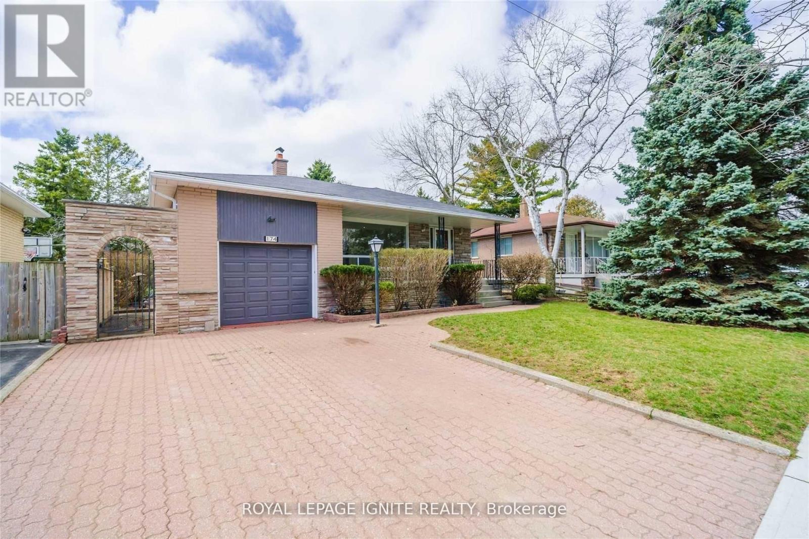 174 Darlingside Drive, Toronto (West Hill), Ontario  M1E 3P6 - Photo 2 - E12901976