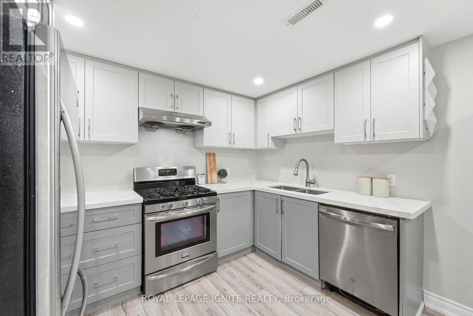 174 Darlingside Drive, Toronto (West Hill), Ontario  M1E 3P6 - Photo 35 - E12901976