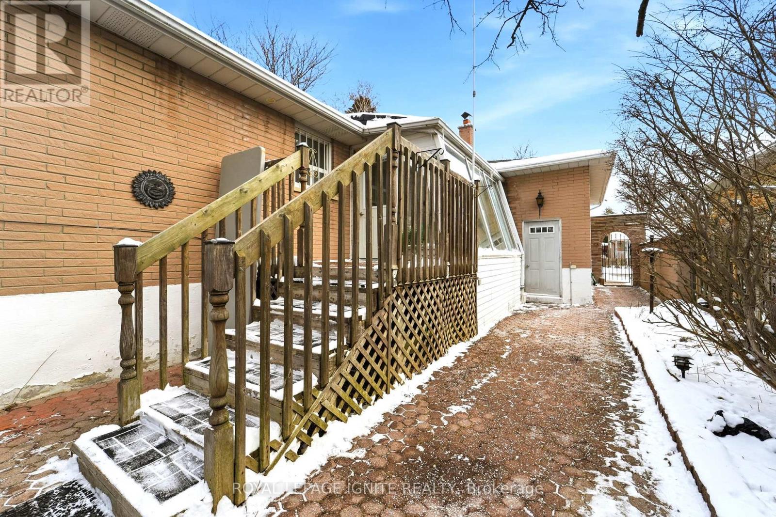 174 Darlingside Drive, Toronto (West Hill), Ontario  M1E 3P6 - Photo 46 - E12901976