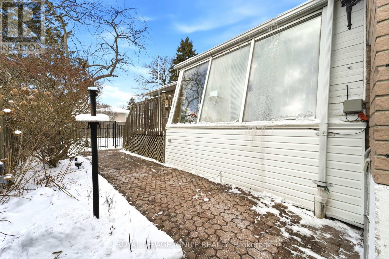 174 Darlingside Drive, Toronto (West Hill), Ontario  M1E 3P6 - Photo 48 - E12901976