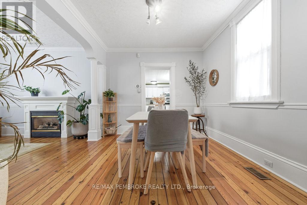 841 Pembroke Street W, Pembroke, Ontario  K8A 5P5 - Photo 19 - X12901954