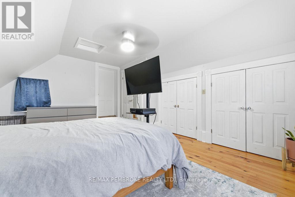 841 Pembroke Street W, Pembroke, Ontario  K8A 5P5 - Photo 36 - X12901954