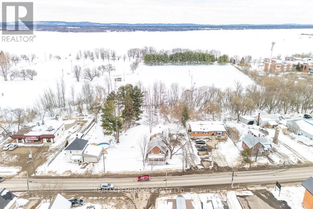 841 Pembroke Street W, Pembroke, Ontario  K8A 5P5 - Photo 40 - X12901954