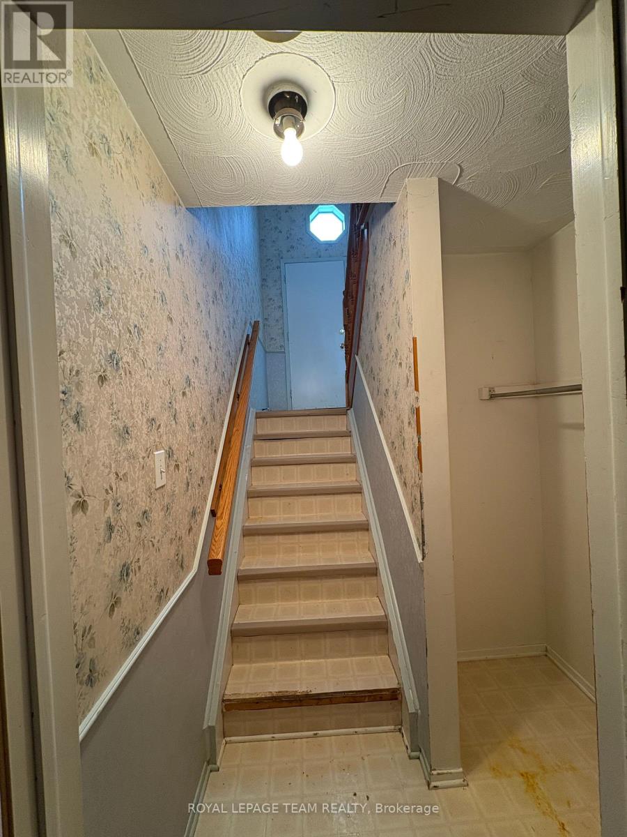 1120 Saint-Jacques Street, Clarence-Rockland, Ontario  K4K 1B4 - Photo 16 - X12901908