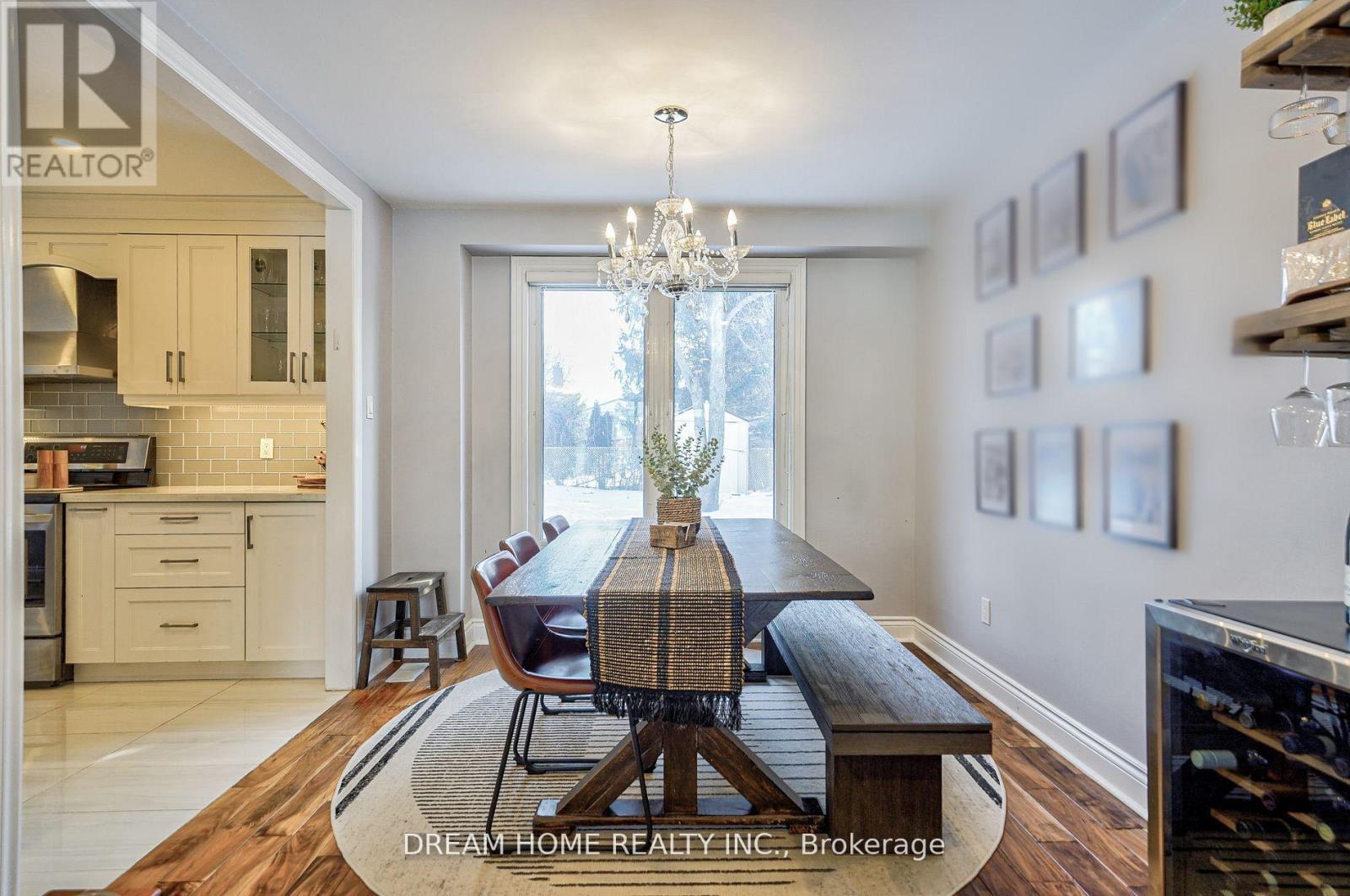 417 Borden Avenue, Newmarket, Ontario  L3Y 5C1 - Photo 8 - N12901948